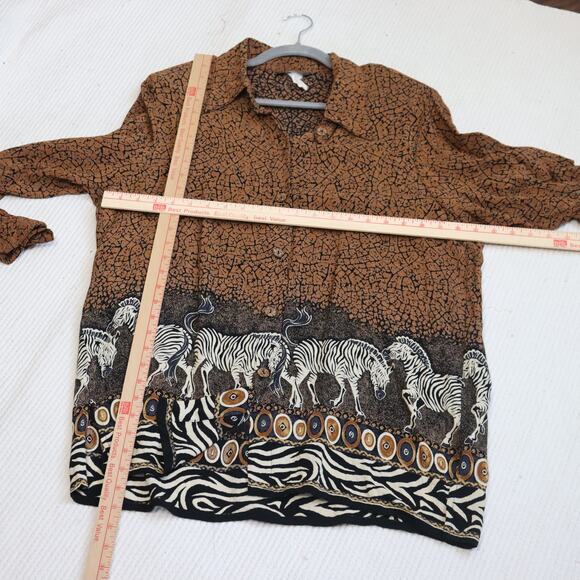 Vintage Mesmerize button up animal print blouse size 1X - Picture 3 of 7